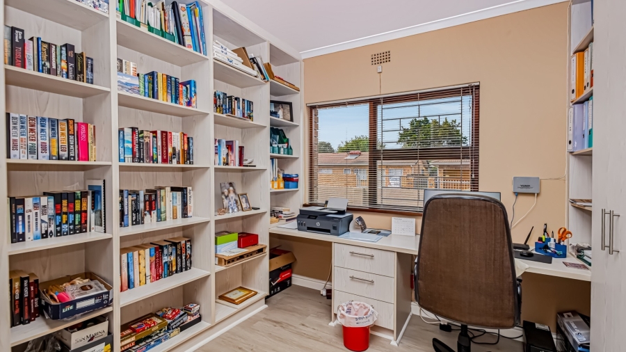3 Bedroom Property for Sale in Monte Vista Western Cape